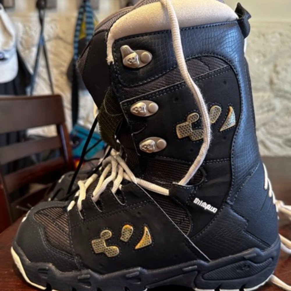 ThirtyTwo 32 Lashed Snowboarding Boots Mens 7 US Black White 39 EUR 2015